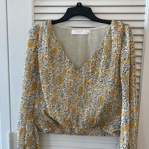 ASTR - Floral long sleeve blouse